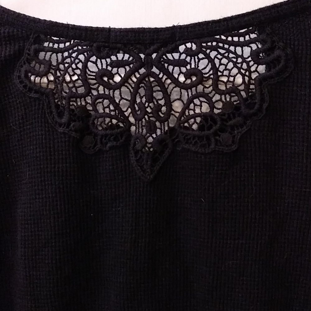 Sweater - Picture 3 of 4